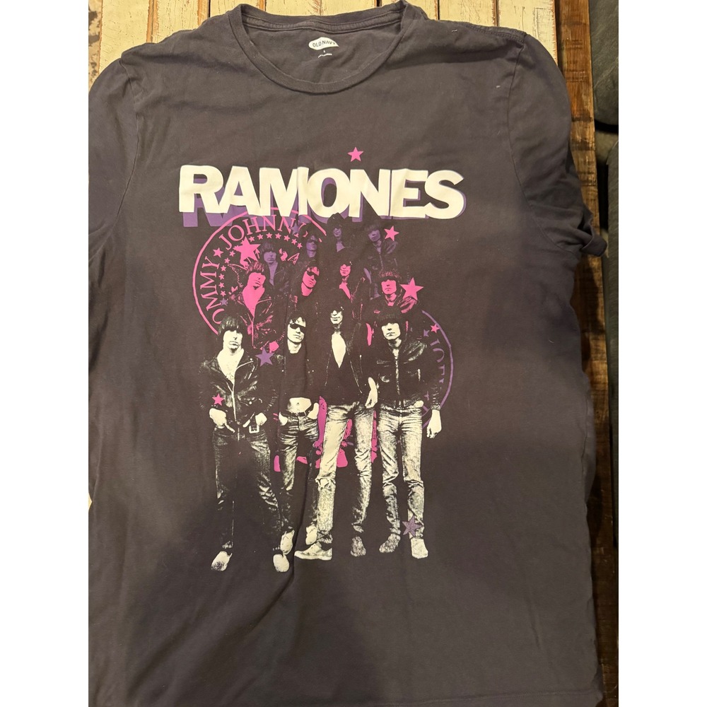 Old Navy Ramones Graphic Tee Charcoal Gray Pink Purple Band Shirt Mens Large